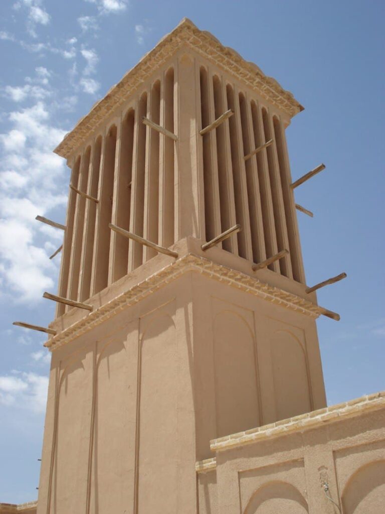 Tour à vent , badhir à Yazd génie de l’architecture persane