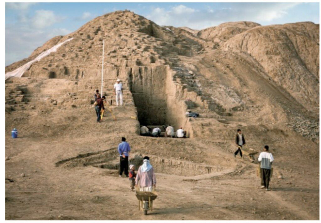  Une nécropole principale appelé Mahtoutabab à Jiroft au Sud de Kerman en Iran